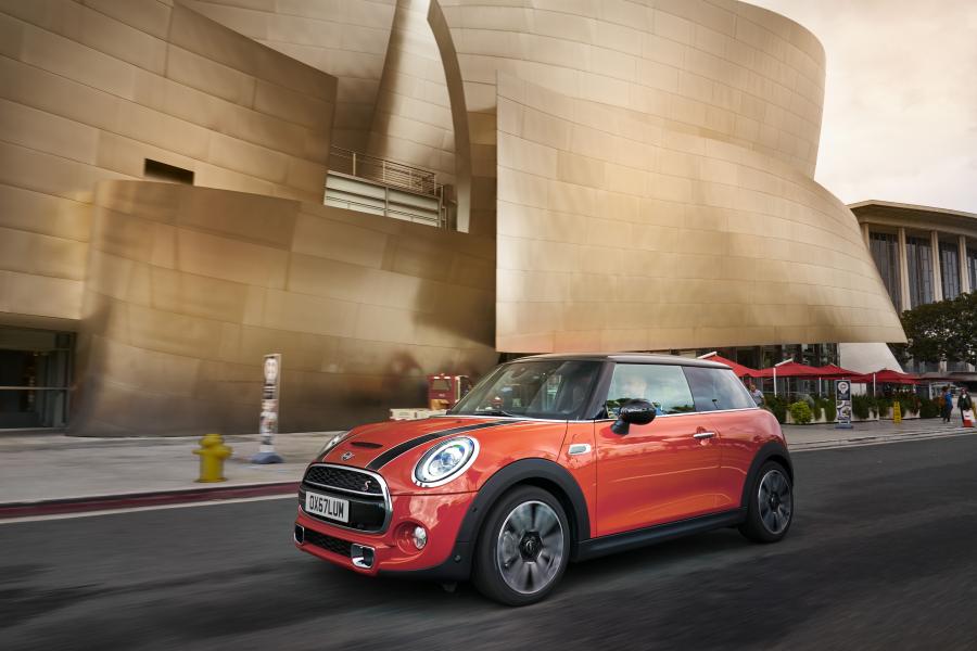  Mini Cooper S (F56) 2018 года  (WW) (фото 71 из 196)
